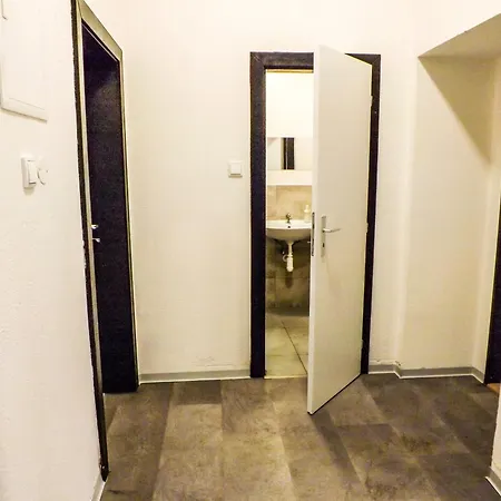 Cool Room On Letna D1 * Prag
