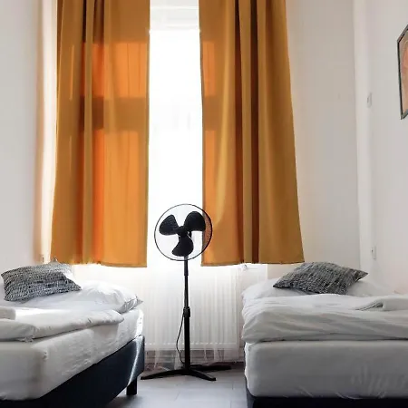 Cool On Letna D1 Homestay szállás Prága